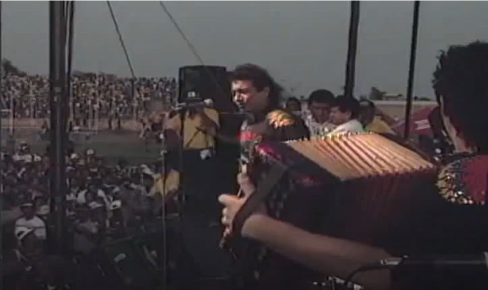 Diomedes Díaz durante una presentación en el Festival de Orquestas
