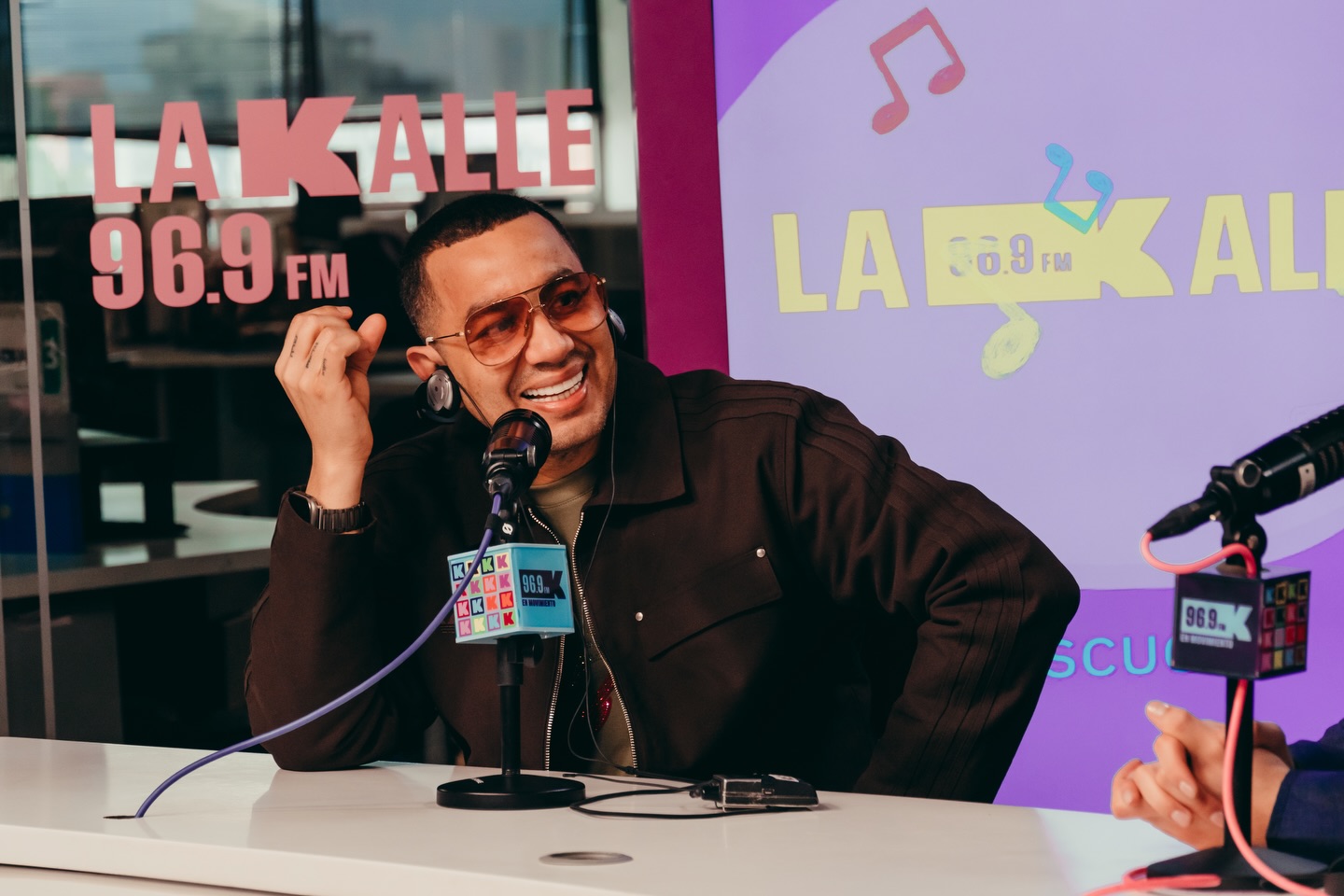 Felipe Peláez en entrevista con La Kalle. FOTO: FACEBOOK DANIEL MERAK.