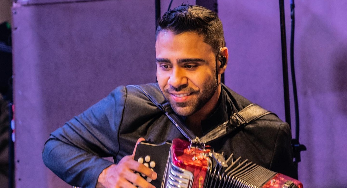 Lucas Dangond, acordeonero de la música vallenata. Foto: Facebook Lucas Dangond.
