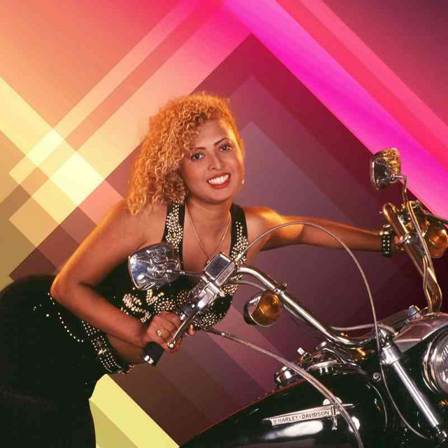 Patricia Teherán, cantante que revolucionó el vallenato con 'Las Diosas' y 'Las Musas'. FOTO: CODISCOS.