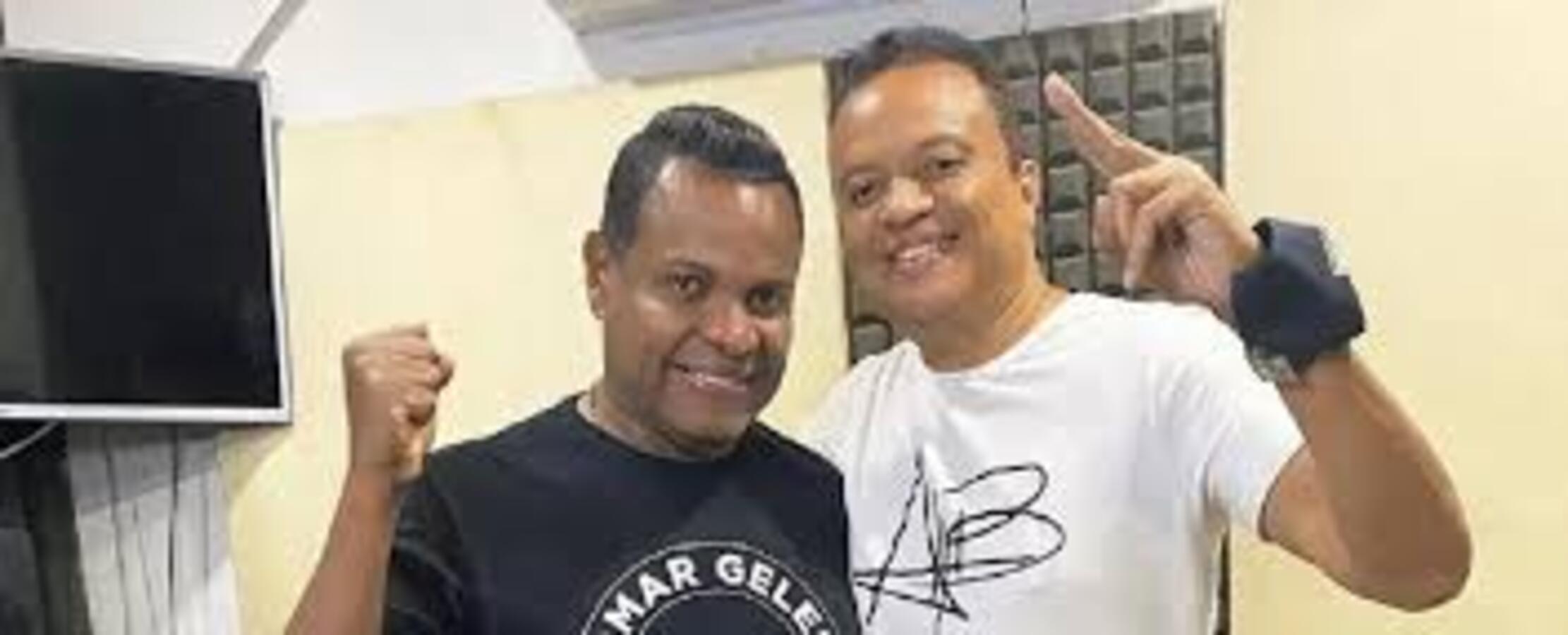 El productor Norberto Domínguez y el cantante Luifer Cuello, figuras clave en la controversia por las acusaciones de supuesto plagio contra Omar Geles.