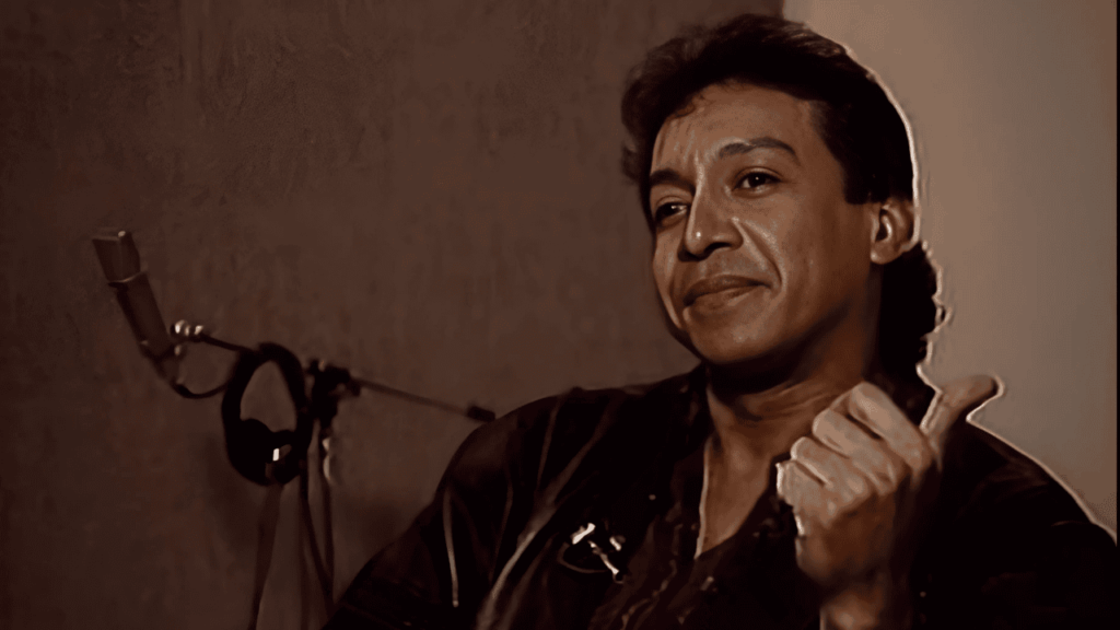 Diomedes Díaz en estudio de grabación, imagen que representa cómo el Cacique de La Junta convirtió su vida en canción vallenata.